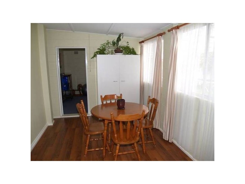 Nicholson Street, Goulburn NSW 2580