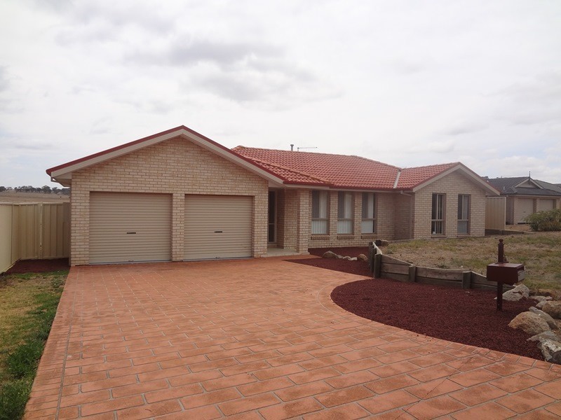 90 Green Valley Road, Goulburn NSW 2580