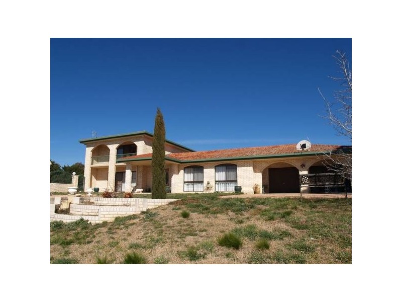 73 Clyde Street, Goulburn NSW 2580