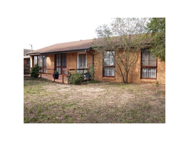 33 Dalley Street, Goulburn NSW 2580