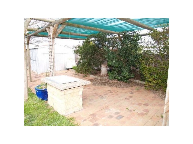 33 Dalley Street, Goulburn NSW 2580