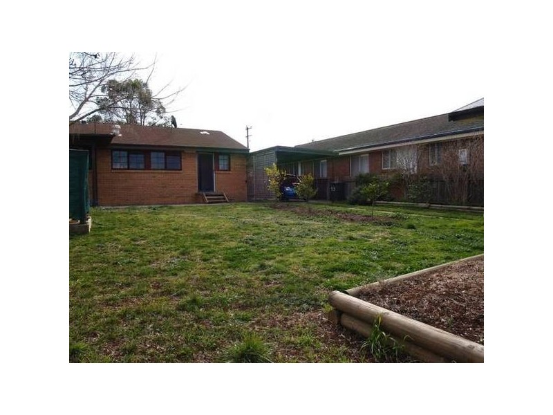 33 Dalley Street, Goulburn NSW 2580