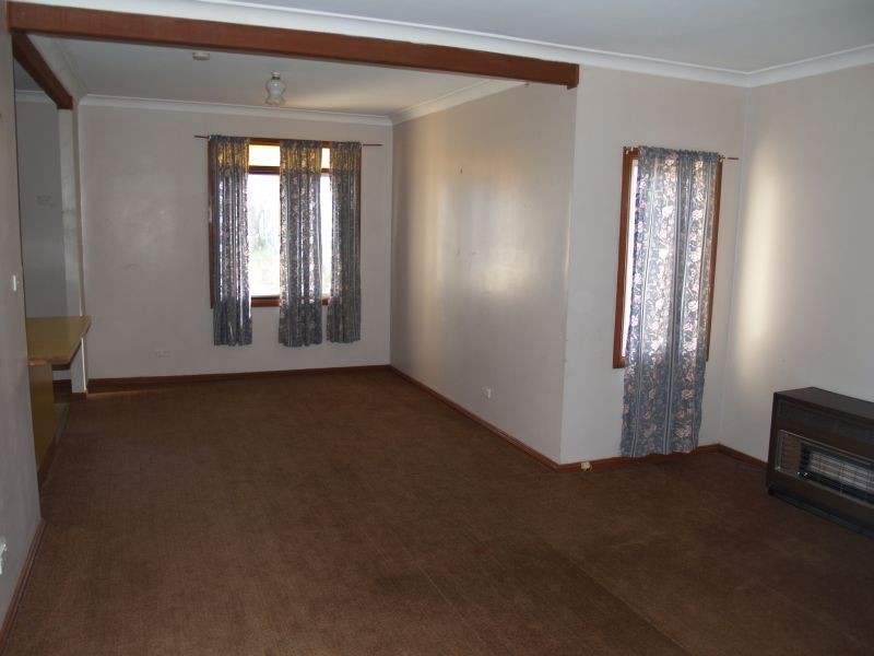 16 Mayor Street, Goulburn NSW 2580