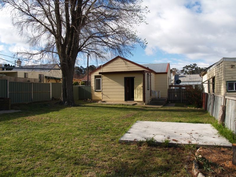 16 Mayor Street, Goulburn NSW 2580