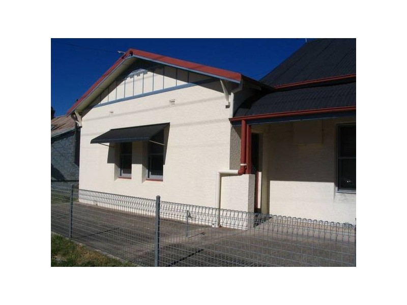 1/235 Bourke Street, Goulburn NSW 2580