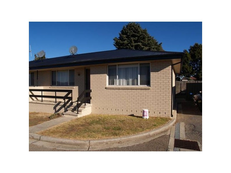 4/13a Cowper Street, Goulburn NSW 2580