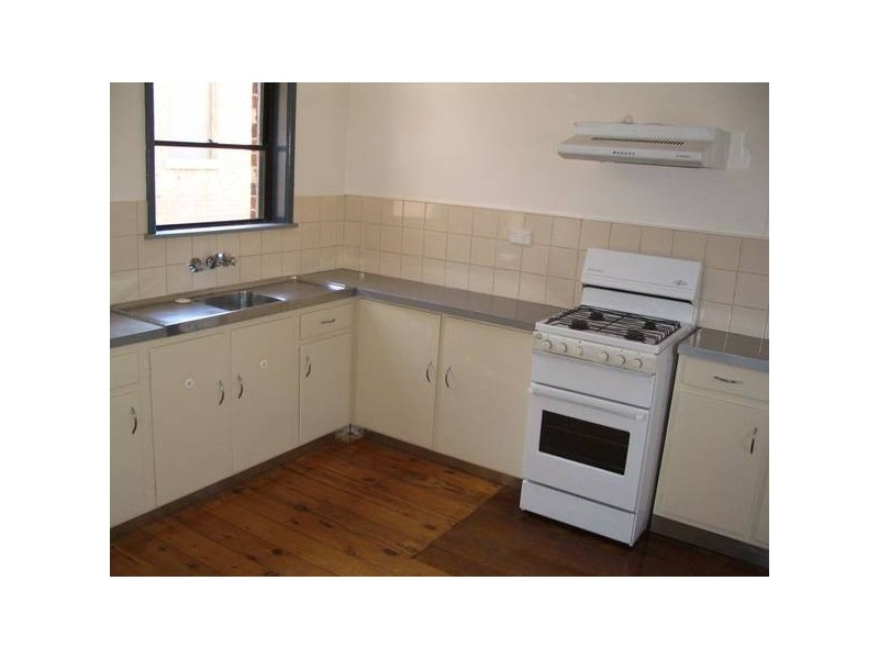 4 Craig Street, Goulburn NSW 2580