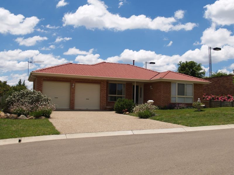 17 Oakwood Avenue, Goulburn NSW 2580