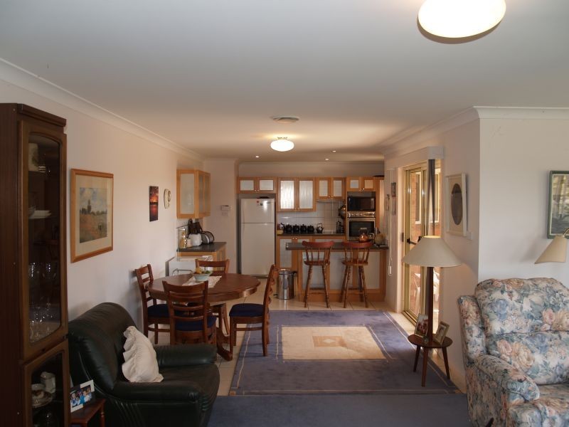 17 Oakwood Avenue, Goulburn NSW 2580