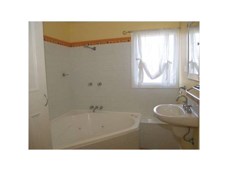 60 Coromandel Street, Goulburn NSW 2580