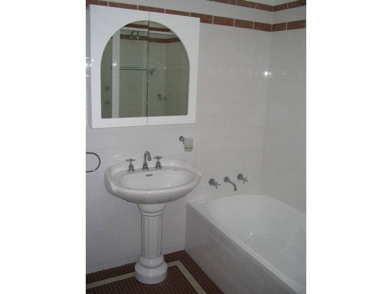 438 Auburn Street, Goulburn NSW 2580