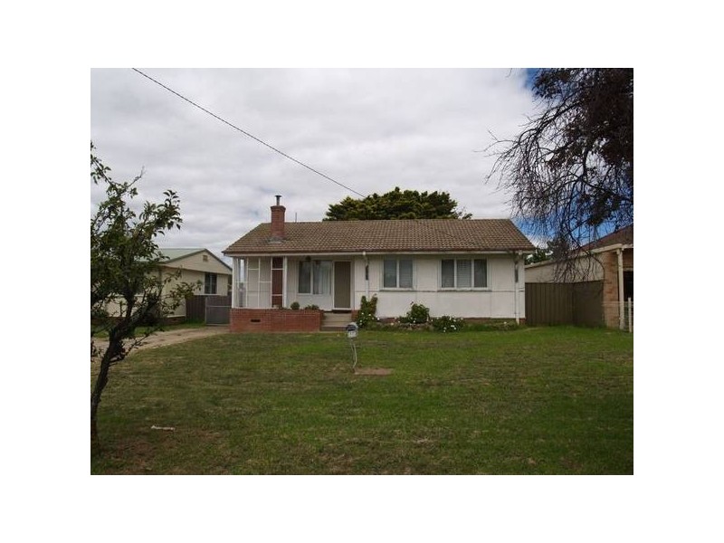 11 Meehan Street, Goulburn NSW 2580