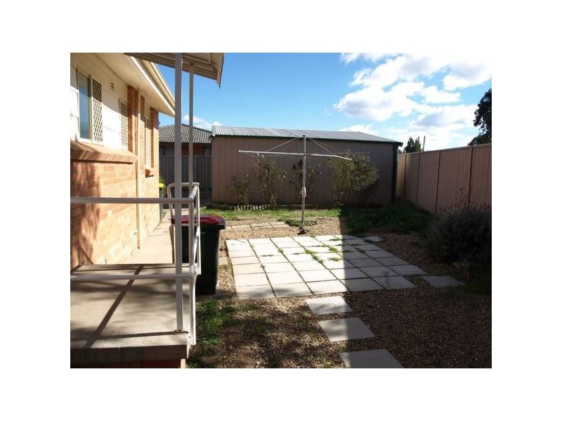 13 Ball Place, Goulburn NSW 2580