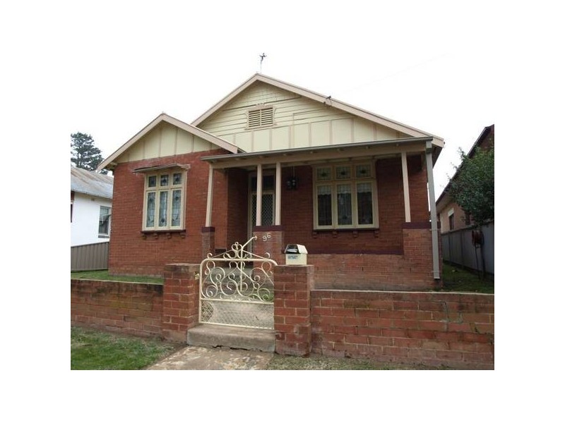 96 Faithfull Street, Goulburn NSW 2580