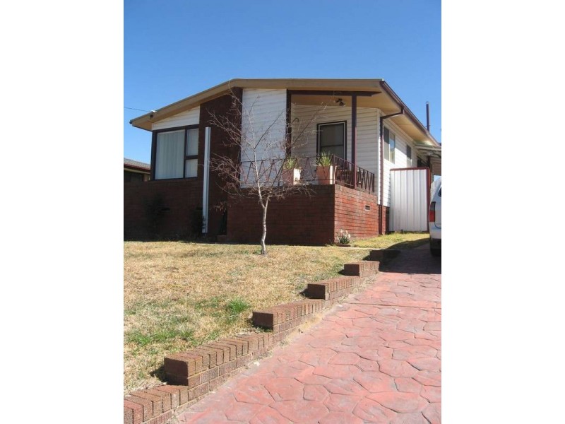 36 Nichols Street, Goulburn NSW 2580
