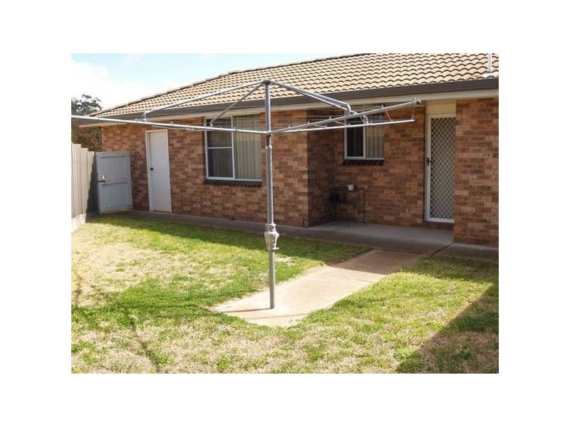 12/114 Clifford Street, Goulburn NSW 2580