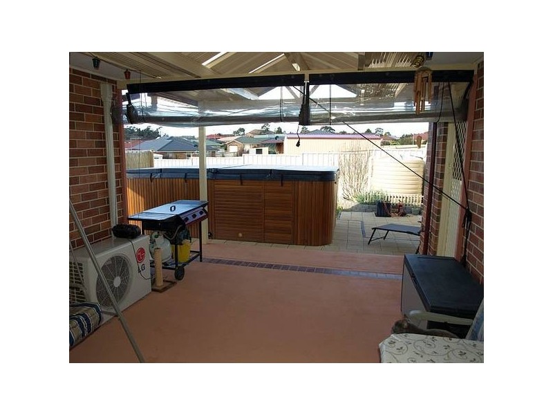 27 Crestwood Drive, Goulburn NSW 2580