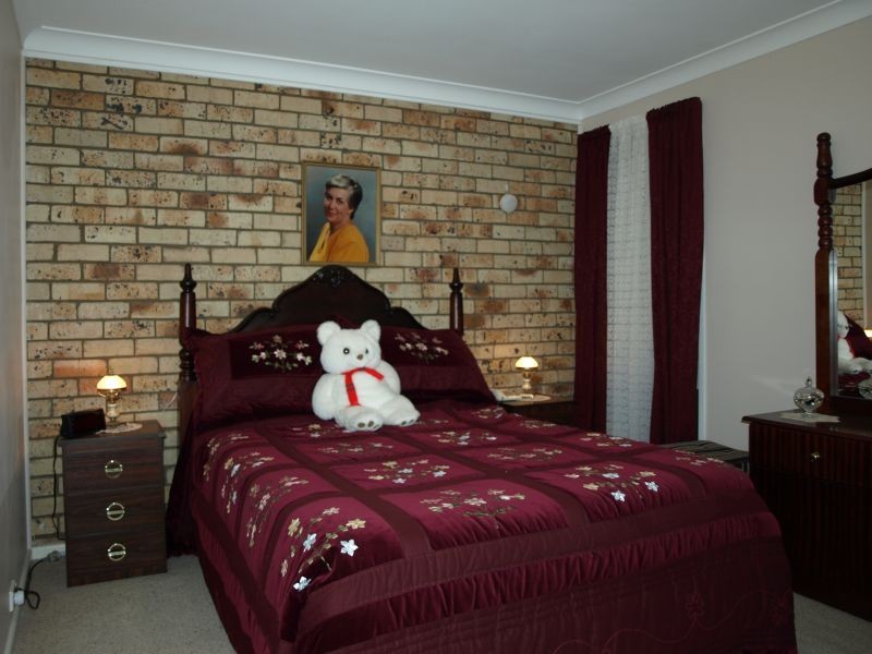 8 Dandarbong Crescent, Goulburn NSW 2580