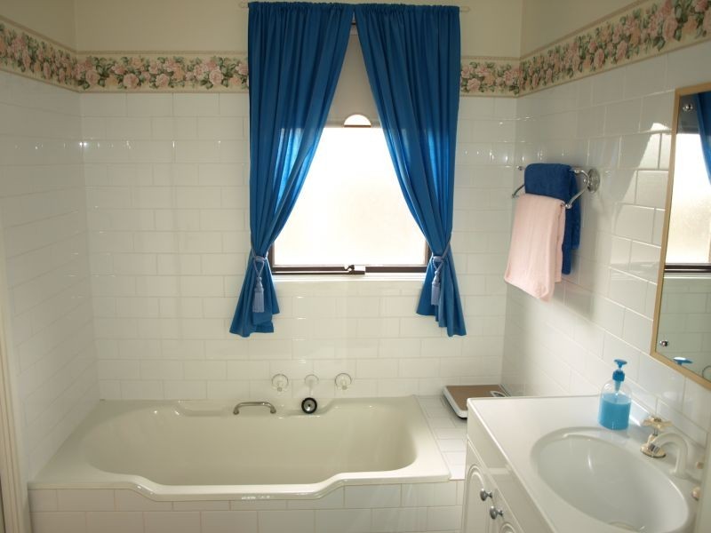 8 Dandarbong Crescent, Goulburn NSW 2580