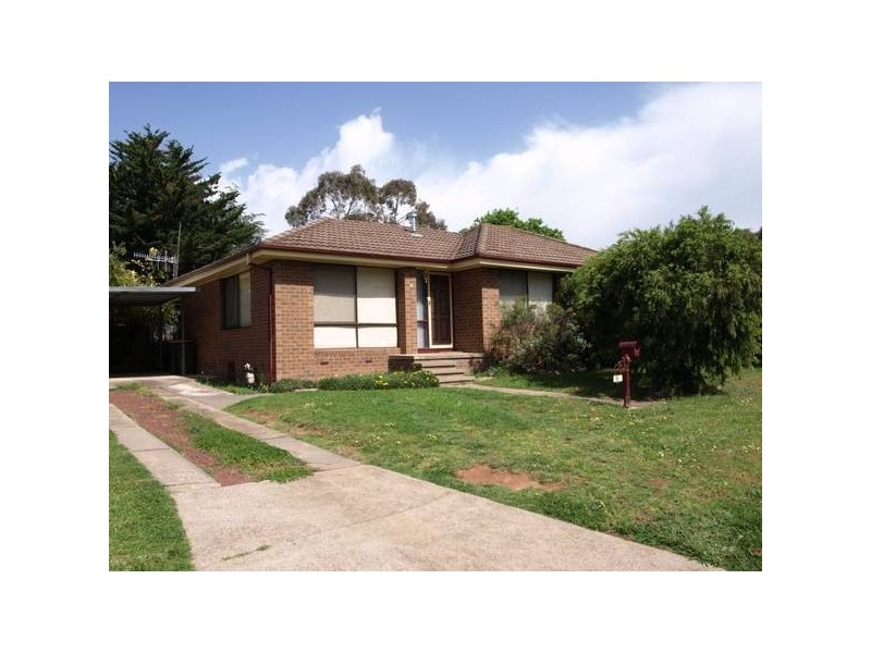 16 Grant Parade, Goulburn NSW 2580