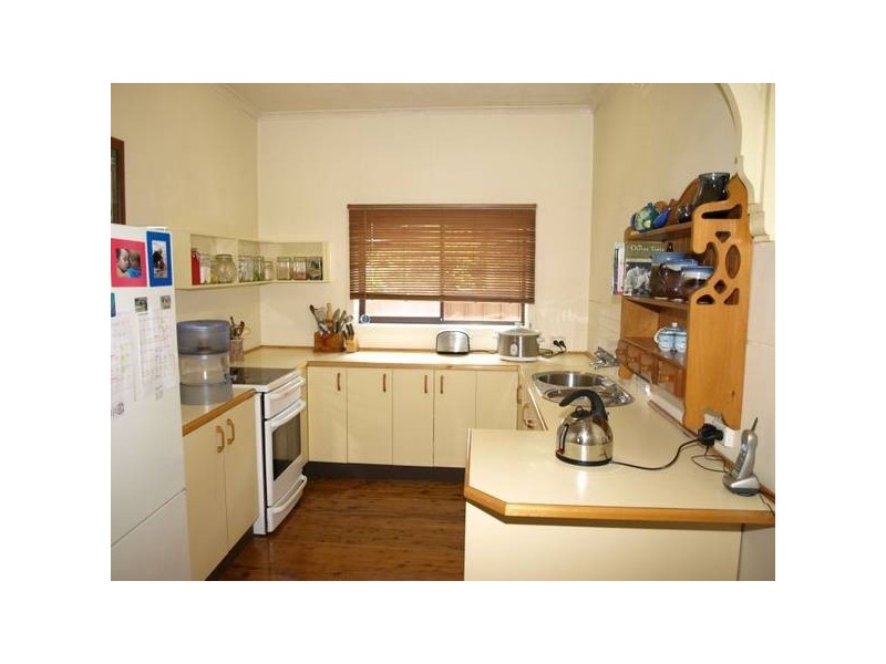 81 Clinton Street, Goulburn NSW 2580