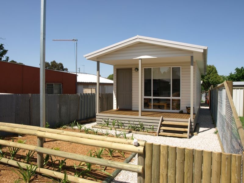 6 John Street, Goulburn NSW 2580