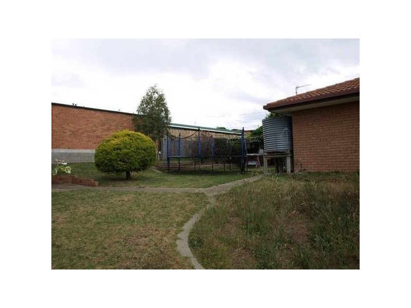 10 Leeson Street, Goulburn NSW 2580