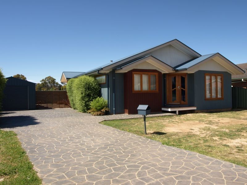 6 Amber Court, Goulburn NSW 2580