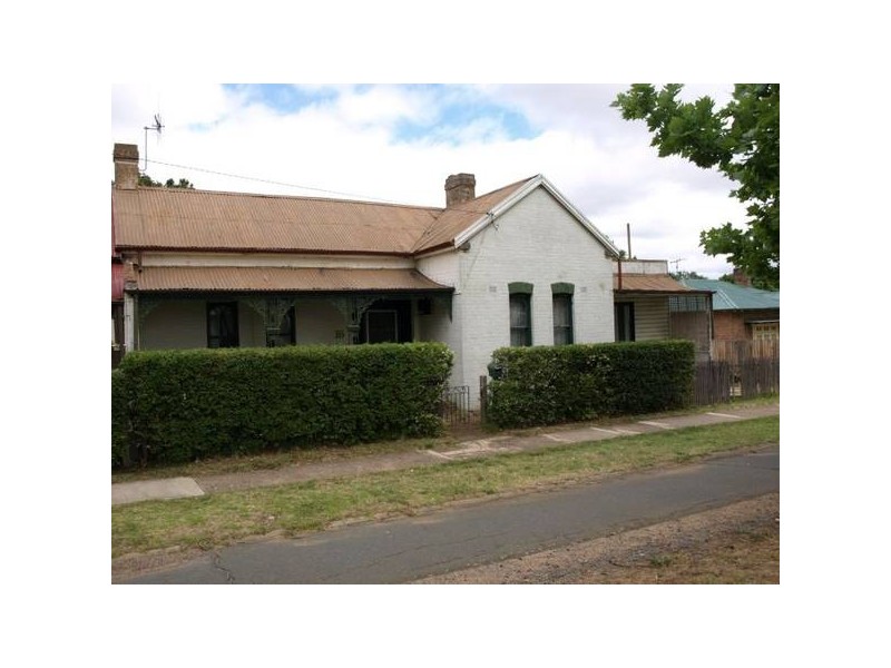 16 Victoria Street, Goulburn NSW 2580
