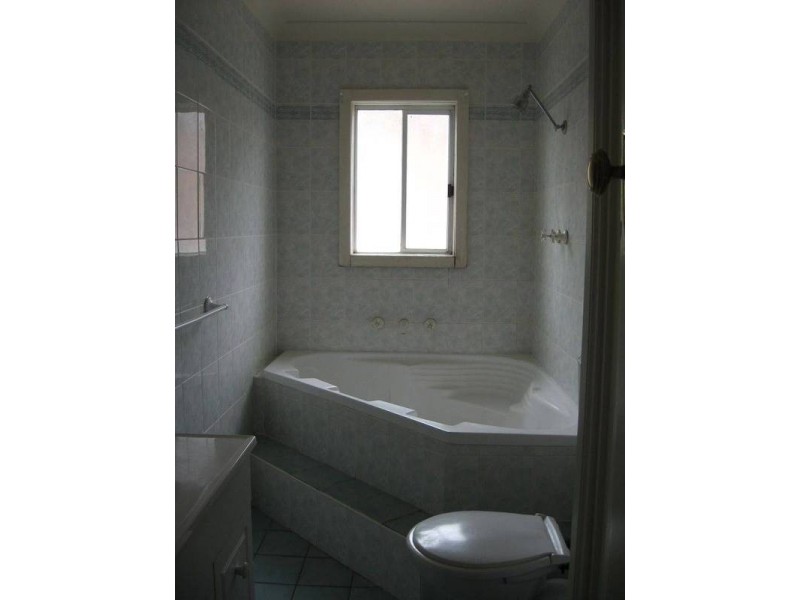 106 Addison street, Goulburn NSW 2580