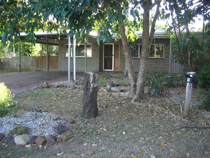 7 Clinton Close, Mareeba QLD 4880