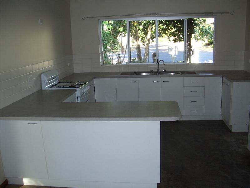 7 Clinton Close, Mareeba QLD 4880