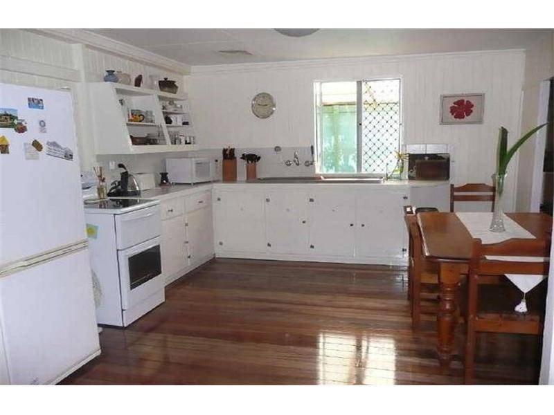25 Robins Street, Mareeba QLD 4880