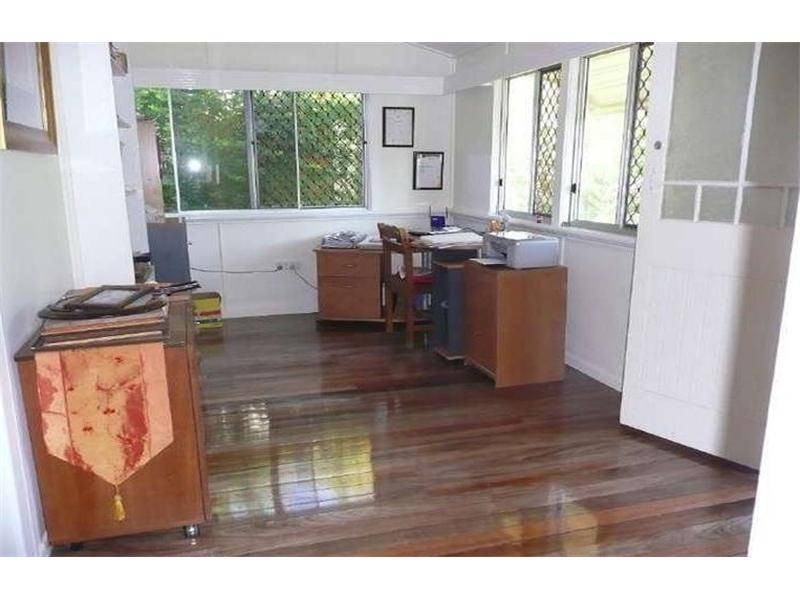 25 Robins Street, Mareeba QLD 4880