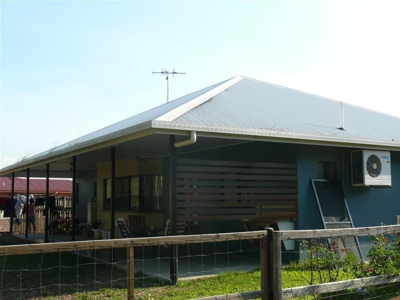 1 RIVER Drive, Mareeba QLD 4880