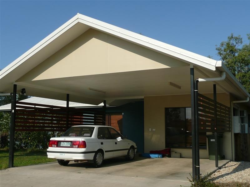 1 RIVER Drive, Mareeba QLD 4880