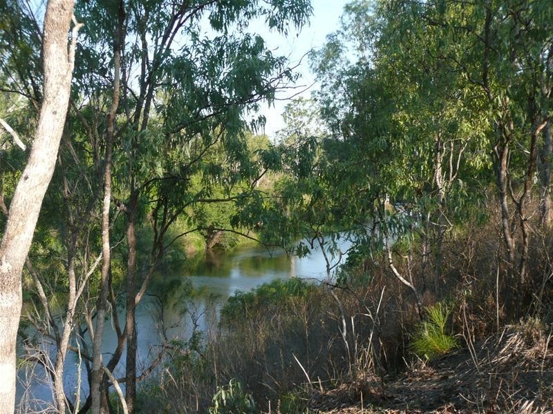 1 RIVER Drive, Mareeba QLD 4880