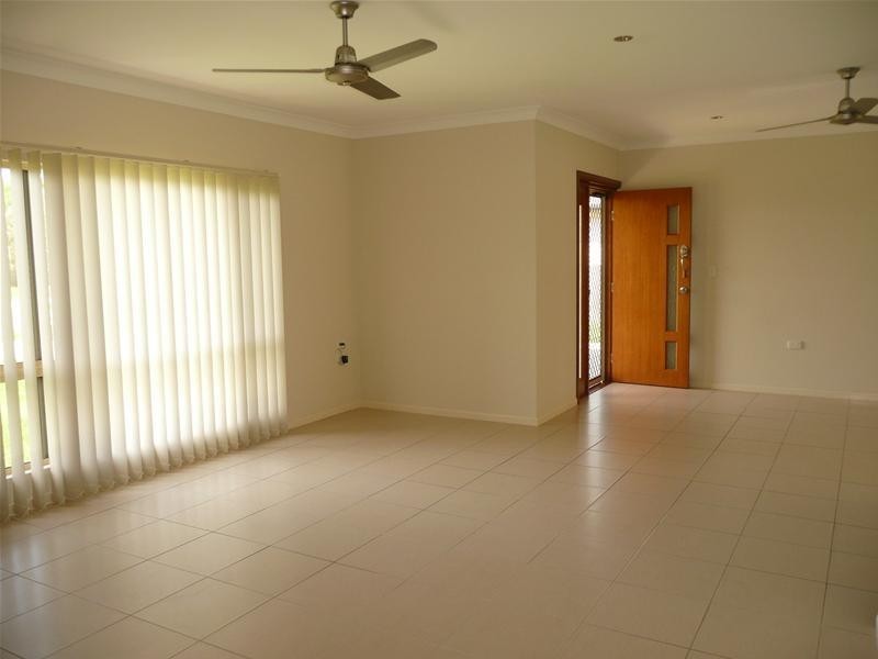 21 RIVER Drive, Mareeba QLD 4880