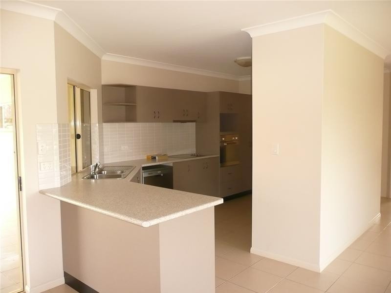 21 RIVER Drive, Mareeba QLD 4880