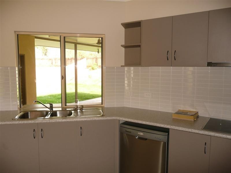 21 RIVER Drive, Mareeba QLD 4880