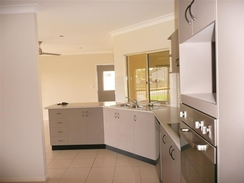 21 RIVER Drive, Mareeba QLD 4880