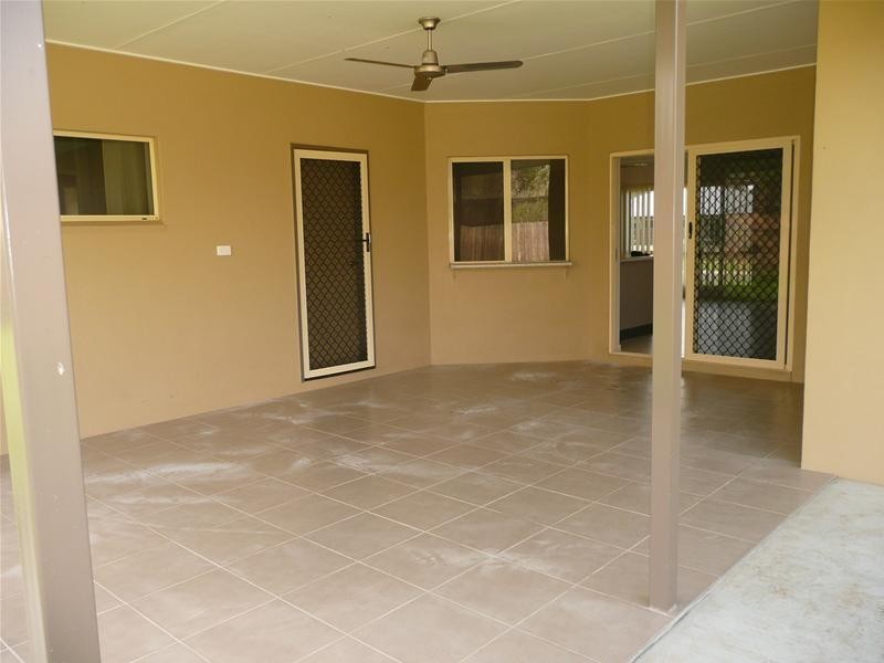 21 RIVER Drive, Mareeba QLD 4880