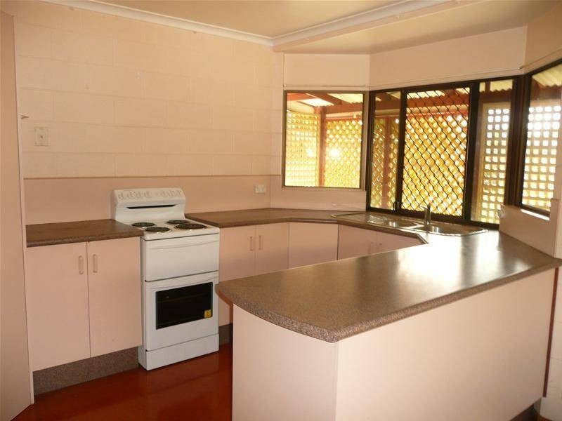 5 MOUNTAINVIEW Close, Mareeba QLD 4880