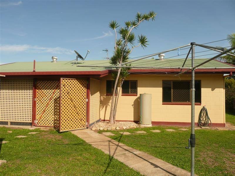5 MOUNTAINVIEW Close, Mareeba QLD 4880