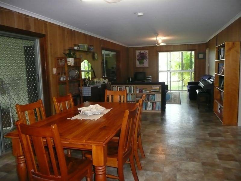 5 VAINS Close, Mount Molloy QLD 4871