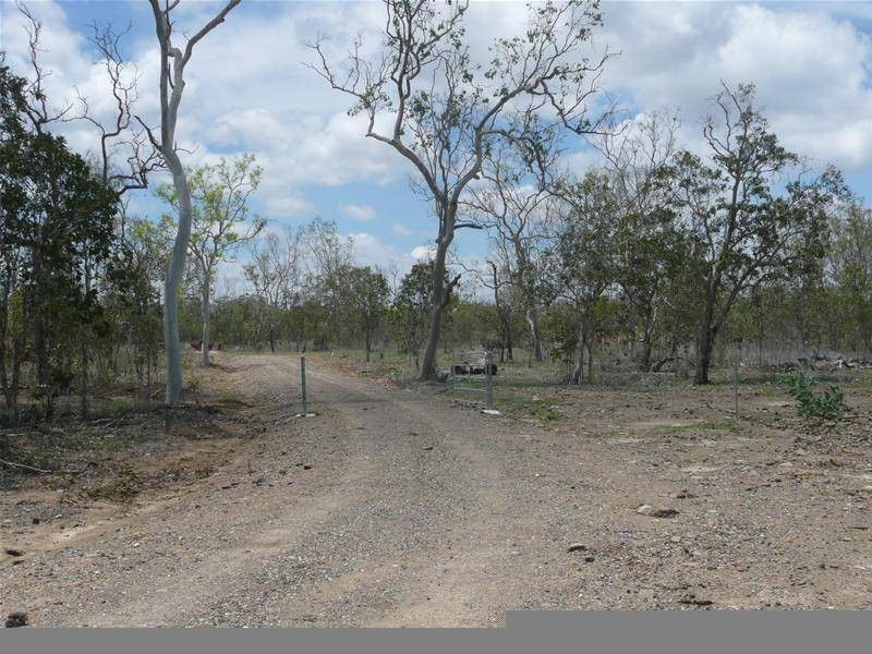 301 PENINSULA DEVELOPMENT Road, Mareeba QLD 4880