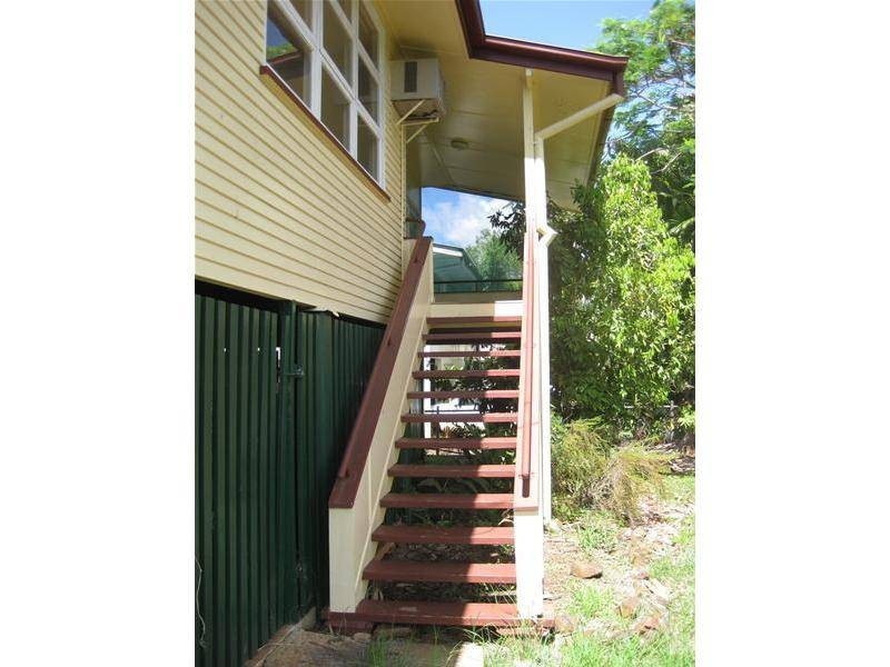 19 Peters Street, Mareeba QLD 4880