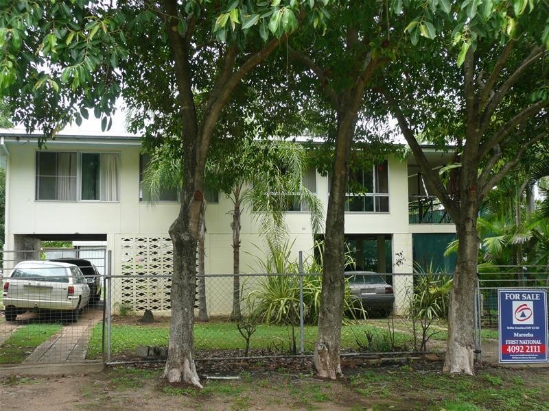 21 Peters Street, Mareeba QLD 4880