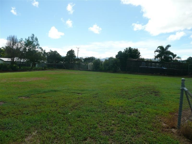 7 Damien Close, Mareeba QLD 4880