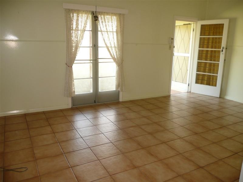 18 Starcke Street, Mareeba QLD 4880